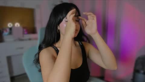 Snapshot of olivia_xd_ chatting on 2, 3, 2025 Olivia online show from 2, 3, 2025