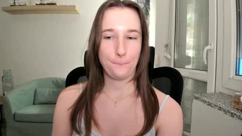 Oliwiaa2004 online show from 25, 1, 2025