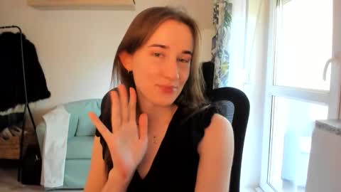 Snapshot of oliviaaa2003 chatting on 24, 5, 2026 Oliwiaa2004 online show from 24, 5, 2026