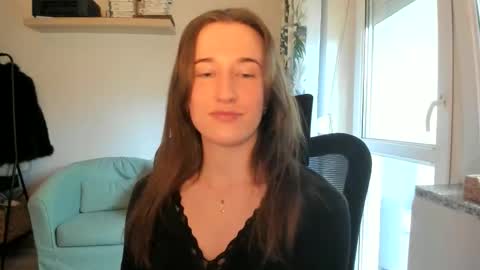 Snapshot of oliviaaa2003 chatting on 7, 6, 2026 Oliwiaa2004 online show from 7, 6, 2026