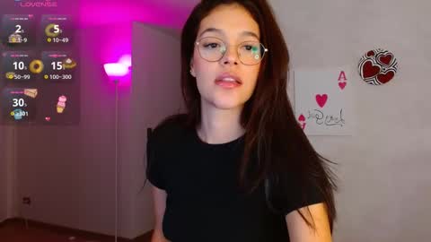 Olivia Bram online show from 25, 11, 2025