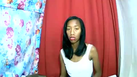 oliviah27 online show from 13, 10, 2025