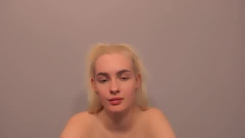 oliviaBeauty online show from 19, 3, 2026