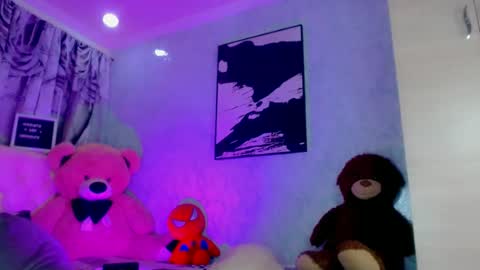 oliviahot01 online show from 25, 6, 2026