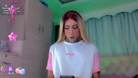oliviahot01 online show from 26, 7, 2026