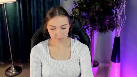 Snapshot of olivialangs chatting on 17, 3, 2026 olivialangs online show from 17, 3, 2026