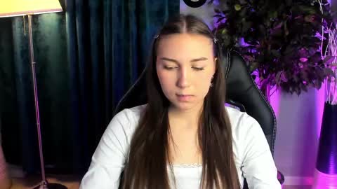 Snapshot of olivialangs chatting on 20, 3, 2026 olivialangs online show from 20, 3, 2026