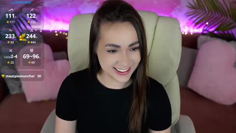 Snapshot of oliviamoore_ chatting on 18, 3, 2026 Olivia online show from 18, 3, 2026