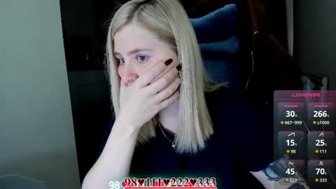 Snapshot of oliviamunk chatting on 26, 6, 2026 . online show from 26, 6, 2026