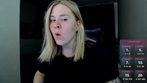 Snapshot of oliviamunk chatting on 28, 6, 2026 . online show from 28, 6, 2026