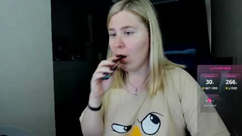 Snapshot of oliviamunk chatting on 11, 7, 2026 . online show from 11, 7, 2026