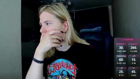 Snapshot of oliviamunk chatting on 16, 7, 2026 . online show from 16, 7, 2026