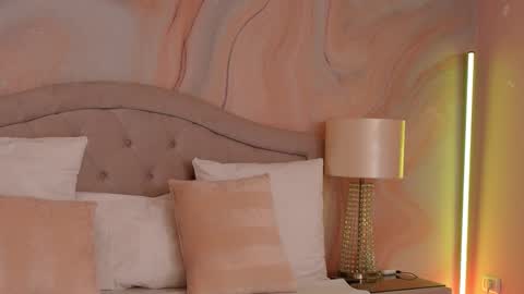 Snapshot of oliviasway chatting on 9, 1, 2026 OliviaSway online show from 9, 1, 2026