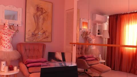 Snapshot of oliviasway chatting on 12, 3, 2026 OliviaSway online show from 12, 3, 2026