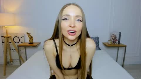 Olivia online show from 12, 3, 2025