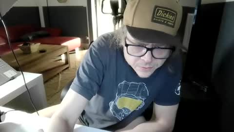 Snapshot of olivierlenaerts77 chatting on 4, 8, 2026 olivierlenaerts77 online show from 4, 8, 2026