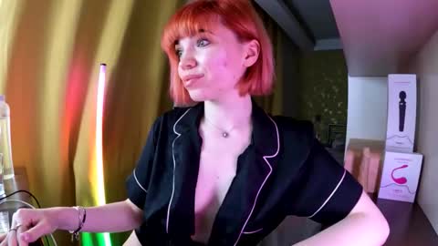 Angelina Lina online show from 4, 4, 2026