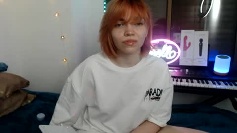 Snapshot of olivka_flower chatting on 4, 8, 2026 Angelina Lina online show from 4, 8, 2026