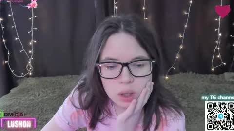 Snapshot of ollie_baird chatting on 5, 3, 2026 Ollie online show from 5, 3, 2026