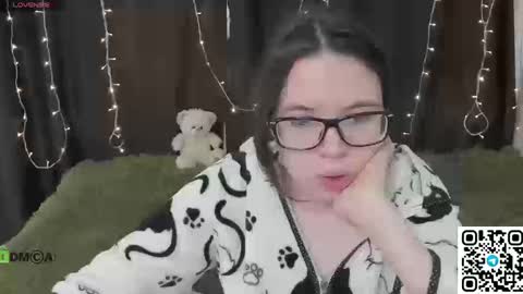 Snapshot of ollie_baird chatting on 12, 3, 2026 Ollie online show from 12, 3, 2026