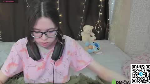 Snapshot of ollie_baird chatting on 15, 3, 2026 Ollie online show from 15, 3, 2026