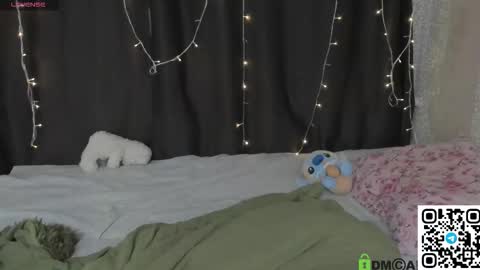 Snapshot of ollie_baird chatting on 25, 3, 2026 Ollie online show from 25, 3, 2026