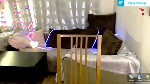 ollie_jamess online show from 7, 6, 2026