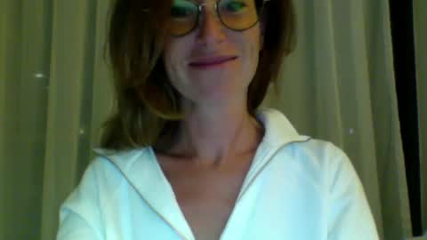 olyra11 online show from 30, 6, 2026