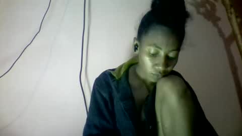 olyvienne90 online show from 21, 4, 2026