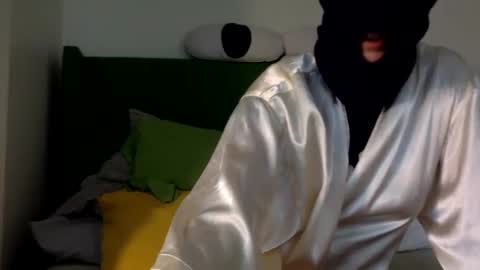 omilk online show from 27, 12, 2024