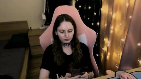 on_yxxx online show from 4, 10, 2025