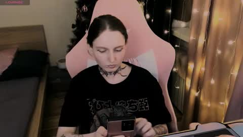 on_yxxx online show from 19, 12, 2025