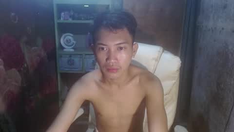 Snapshot of onebigloadxxx chatting on 1, 1, 2025 Wyn Will serve you and be your slave online show from 1, 1, 2025