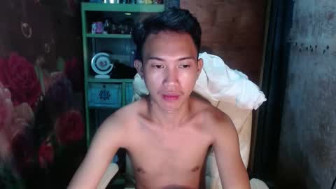 Snapshot of onebigloadxxx chatting on 1, 1, 2025 Wyn Will serve you and be your slave online show from 1, 1, 2025