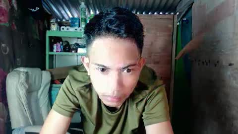 Snapshot of onebigloadxxx chatting on 2, 2, 2025 Wyn Will serve you and be your slave online show from 2, 2, 2025