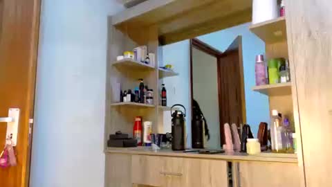 Snapshot of online_bestie chatting on 16, 12, 2024 Bestie online show from 16, 12, 2024