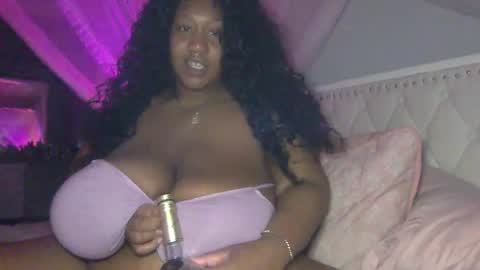 Snapshot of onlineerica chatting on 9, 11, 2025 onlineerica online show from 9, 11, 2025