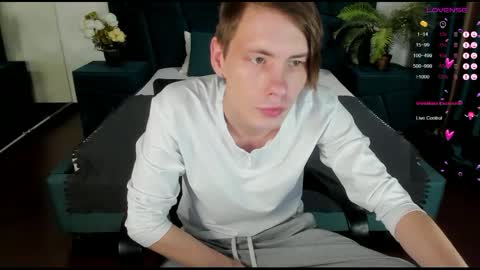 Snapshot of only_eric chatting on 18, 2, 2025 Erick  online show from 18, 2, 2025