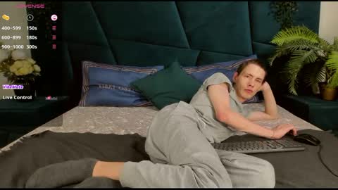 Snapshot of only_eric chatting on 21, 2, 2025 Erick  online show from 21, 2, 2025