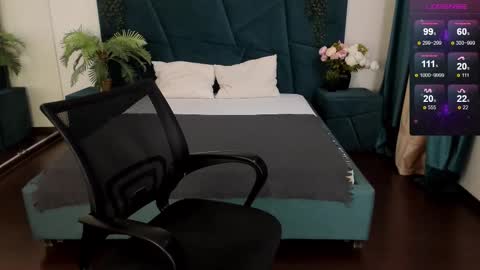 Snapshot of only_eric chatting on 7, 3, 2025 Erick  online show from 7, 3, 2025