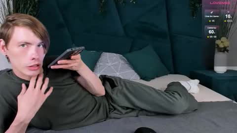 Snapshot of only_eric chatting on 16, 9, 2025 Erick  online show from 16, 9, 2025