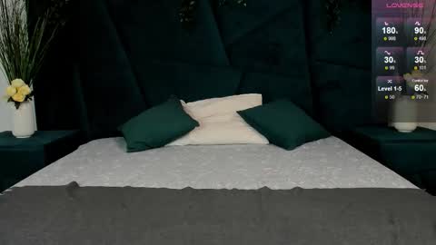 Snapshot of only_eric chatting on 19, 11, 2025 Erick online show from 19, 11, 2025