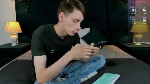 Snapshot of only_eric chatting on 22, 11, 2025 Erick online show from 22, 11, 2025