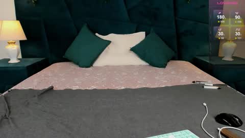 Snapshot of only_eric chatting on 22, 11, 2025 Erick online show from 22, 11, 2025