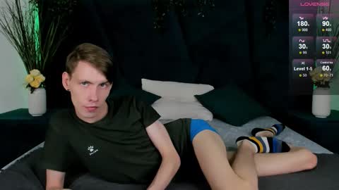 Snapshot of only_eric chatting on 25, 11, 2025 Erick online show from 25, 11, 2025