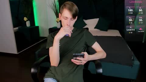 Snapshot of only_eric chatting on 26, 11, 2025 Erick online show from 26, 11, 2025