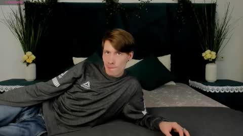 Snapshot of only_eric chatting on 19, 12, 2025 Erick online show from 19, 12, 2025