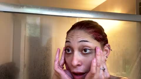 Snapshot of only_siren chatting on 25, 9, 2025 Only siren online show from 25, 9, 2025