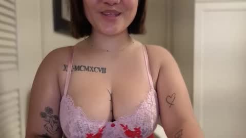 Snapshot of oohhellothere chatting on 25, 2, 2026 Miss Girly online show from 25, 2, 2026