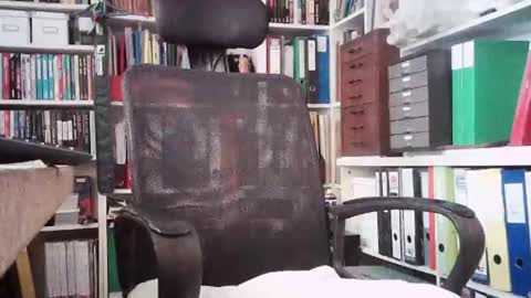 Snapshot of oren57 chatting on 7, 3, 2026 oren online show from 7, 3, 2026